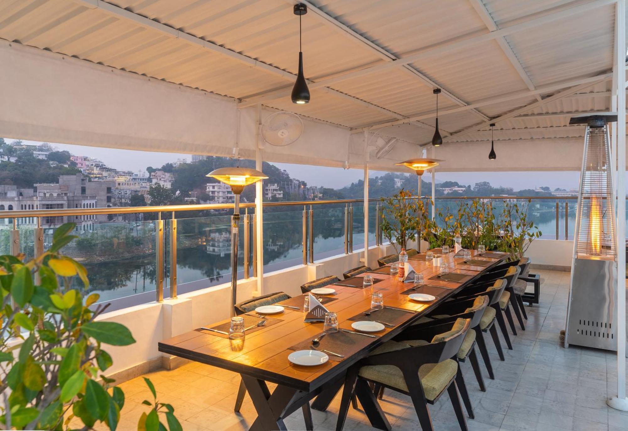 Rajdarshan - A Lake View Hotel In Udaipur Exterior foto